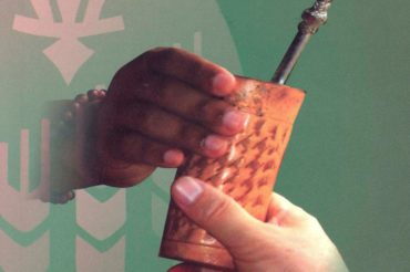 Ślady pod Krzyżem Południa – Czarodziejskie naczyńko