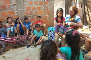 Ślady pod Krzyżem Południa – Baraki