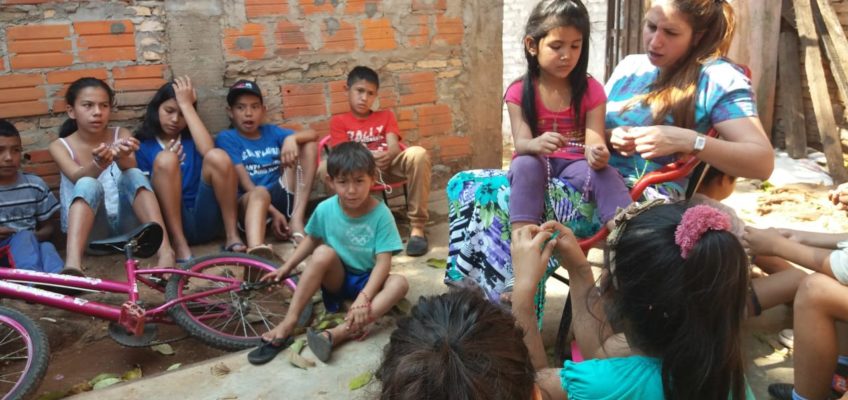 Ślady pod Krzyżem Południa – Baraki