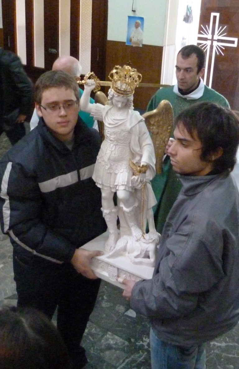 Ślady pod Krzyżem Południa – Niebiański Obrońca