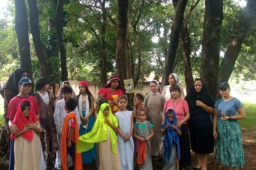 Droga Krzyżowa dzieci w San Antonio – Paragwaj