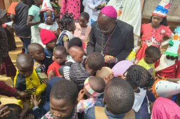 Boże Narodzenie dla dzieci w Balengou