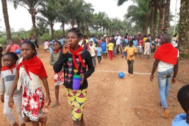 Pielgrzymka dzieci w Kamerunie