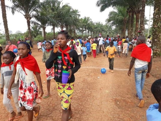 Pielgrzymka dzieci w Kamerunie